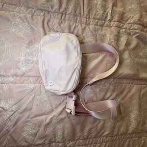 Pink lululemon everywhere belt bag 1L